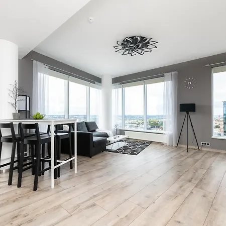 Modern And Stylish At The Top Of On The 28th Floor Lejlighed Tallinn